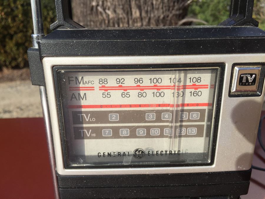 General Electric TV Radio [Photo 2]