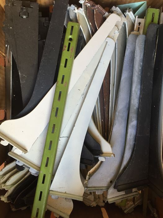 Metal Wall Unit Lot [Photo 2]