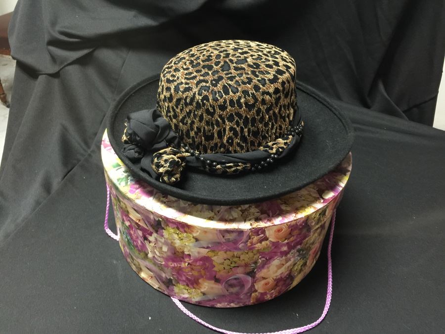 Vintage Hat With Hat Box [Photo 2]