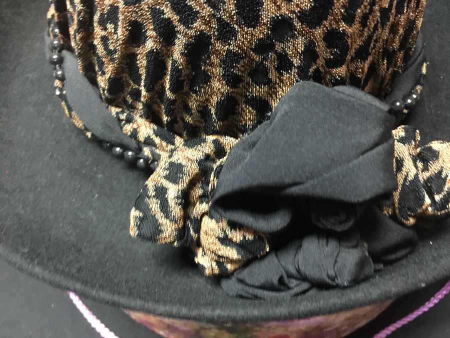 Vintage Hat With Hat Box [Photo 3]