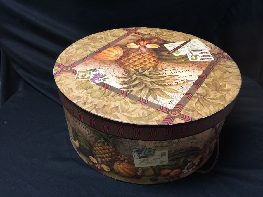 Black Sequin Hat With Box [Photo 4]