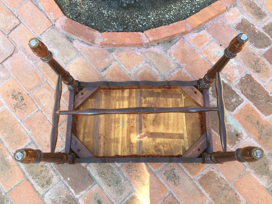 Vintage Wooden Piano Bench [Photo 3]