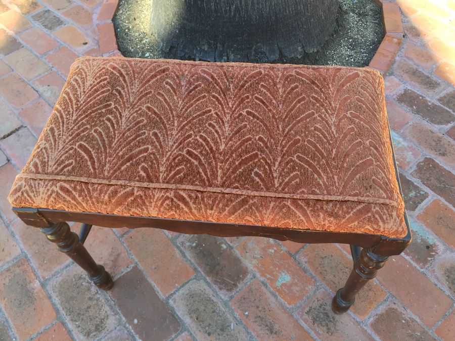 Vintage Wooden Piano Bench [Photo 5]