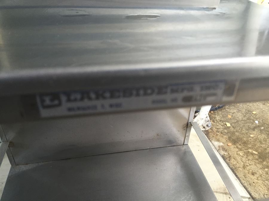 Lakeside 50 lb. Stainless Steel Ice Cart Retails For $1,000 [Photo 3]