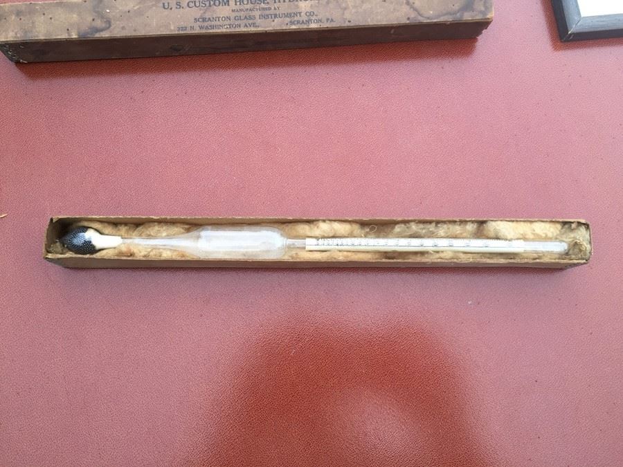 U.S. Custom House Hydrometer With Original Box [Photo 5]