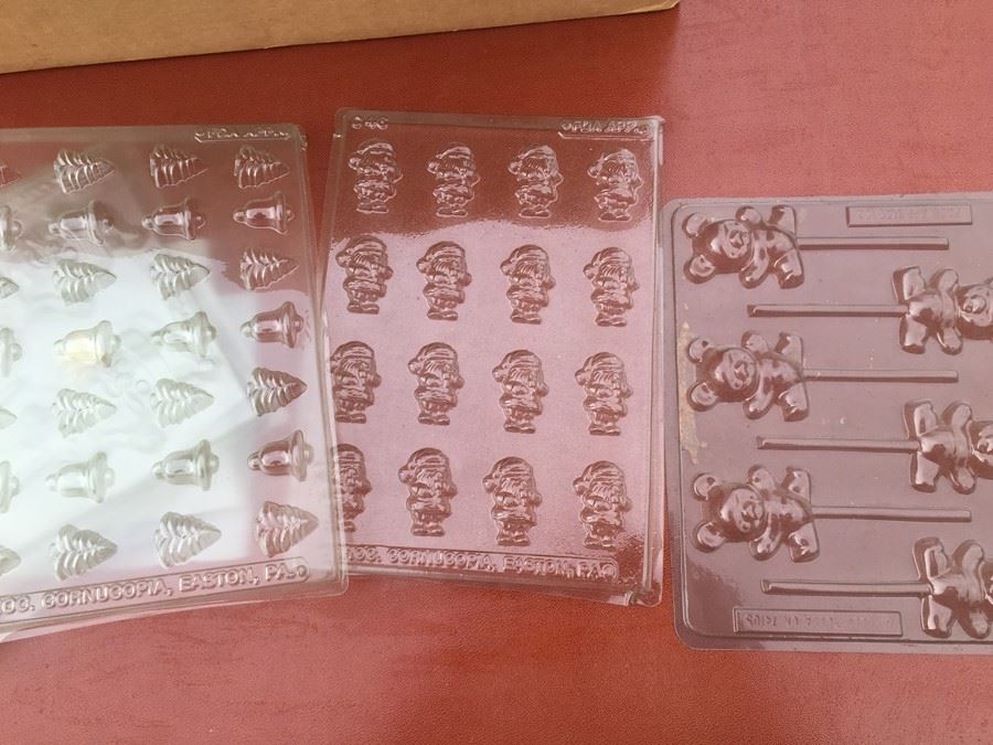 Lot Of Vintage Candy Molds [Photo 11]