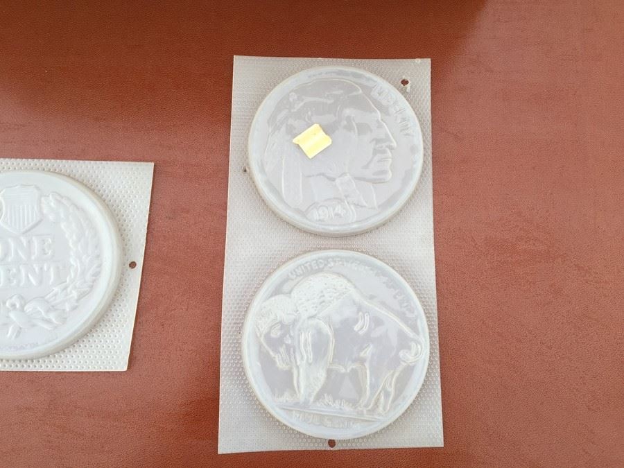 Lot Of Vintage Candy Molds [Photo 8]