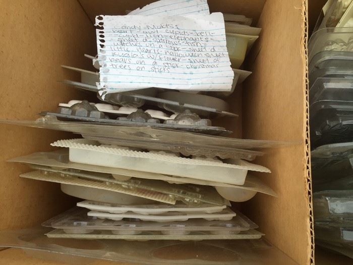 Lot Of Vintage Candy Molds [Photo 4]