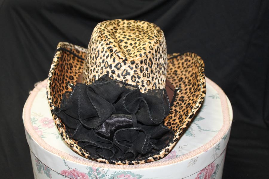 Leopard Pattern Western Hat With Box [Photo 2]