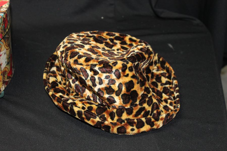 Leopard Pattern Hat With Box