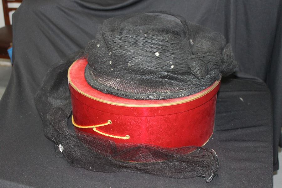 Vintage Black Hat [Photo 2]