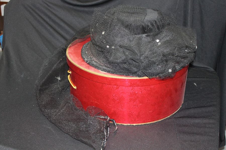 Vintage Black Hat [Photo 3]