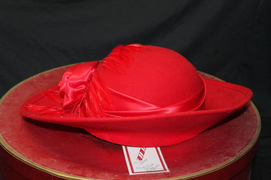Vintage Red Michael Howard Wool Hat With Box [Photo 1]