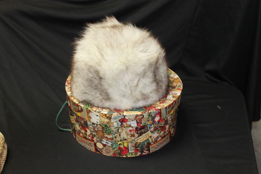 Vintage Fur Hat [Photo 2]