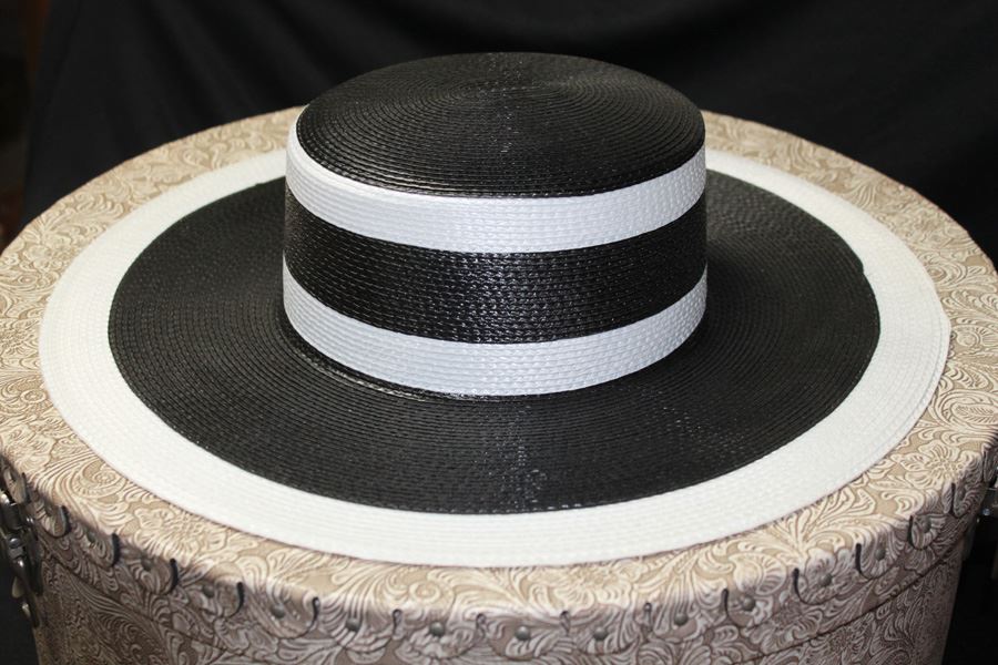 Black And White Hat [Photo 2]