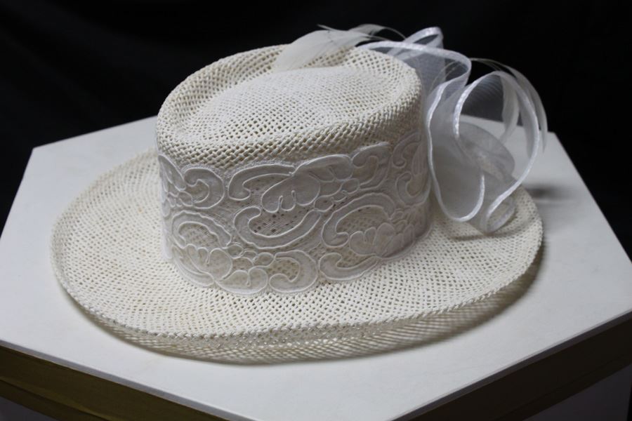 White Cappelli Hat [Photo 2]