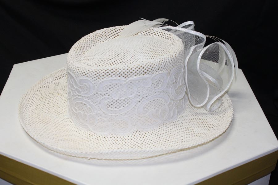 White Cappelli Hat [Photo 1]