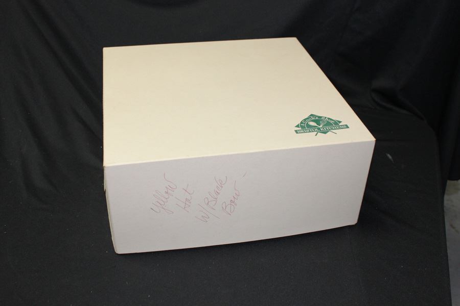 Vintage Yellow And Black Wool Hat With Box [Photo 4]