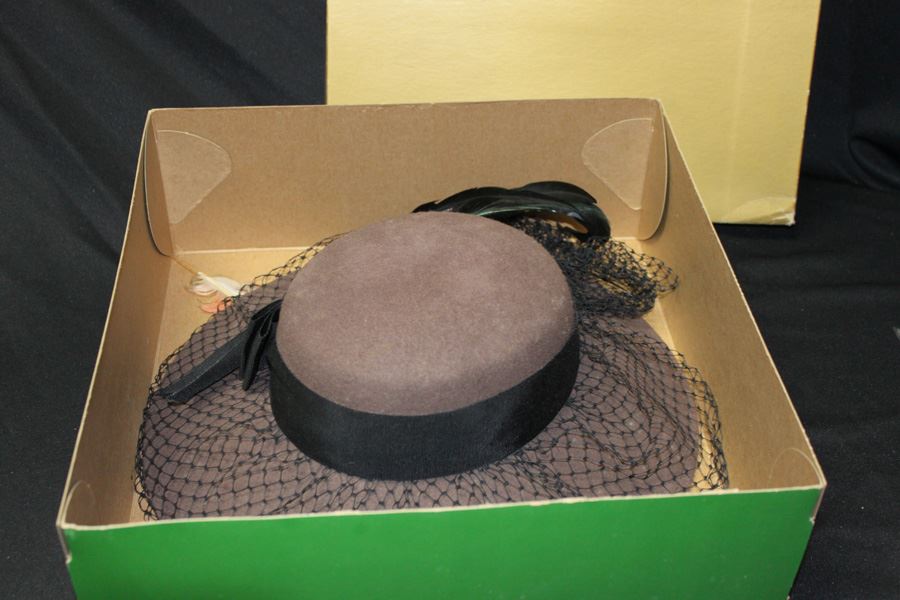 Vintage Wool Hat With Feathers And Box [Photo 5]