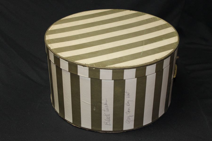 Leopard Pattern Hat With Box [Photo 4]