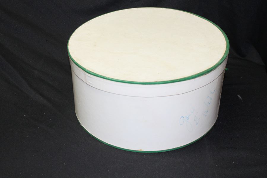 Black Hat With Box [Photo 1]