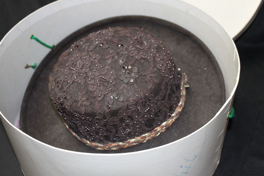 Black Hat With Box [Photo 2]