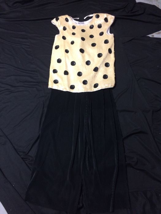Augustus Impressions Sequin Polka Dot Outfit [Photo 1]