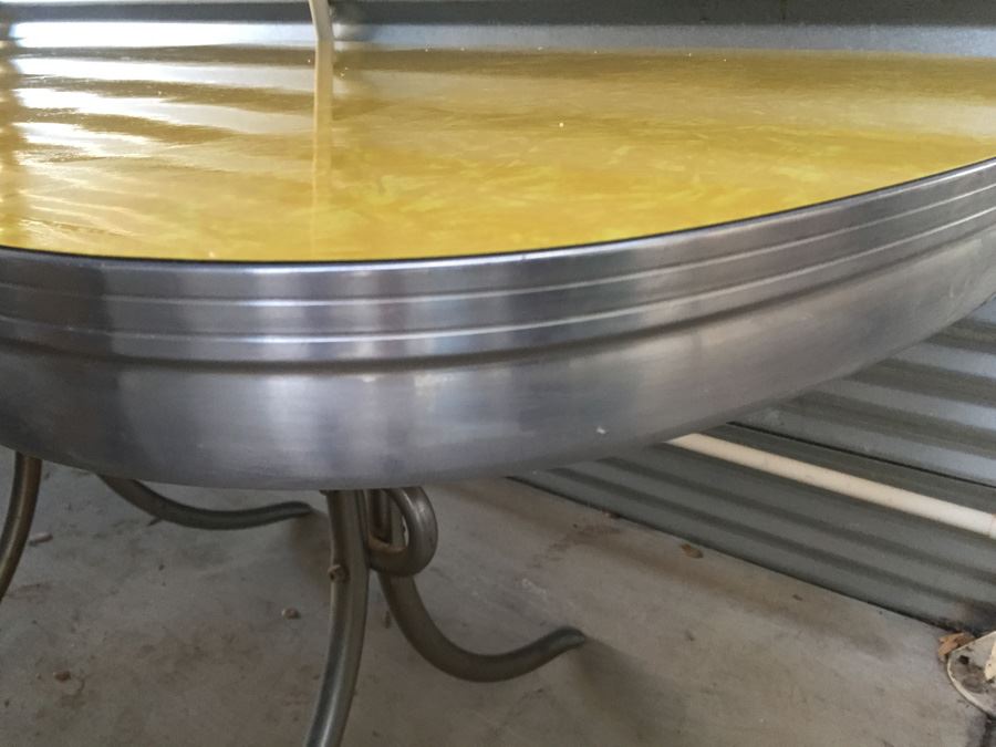 Vintage 1950s Kitchen Dinette Table Yellow Formica Chrome Retro With One Leaf In Excellent Condition [Photo 11]