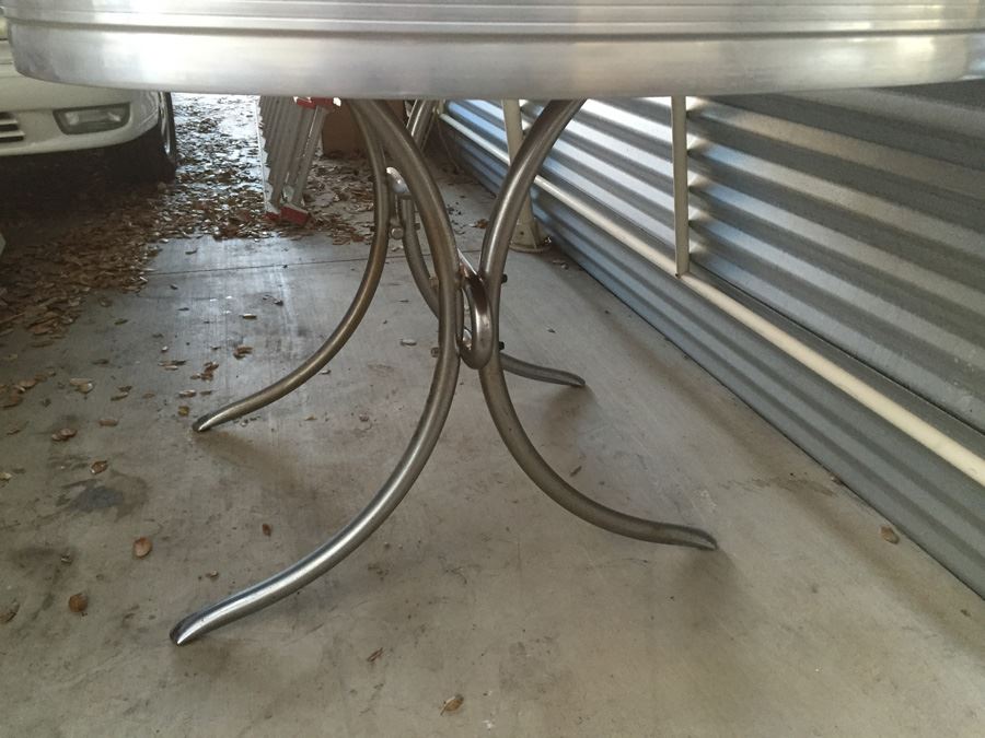Vintage 1950s Kitchen Dinette Table Yellow Formica Chrome Retro With One Leaf In Excellent Condition [Photo 17]