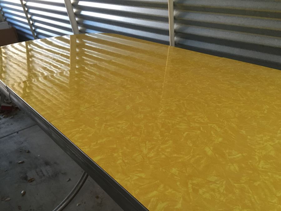 Vintage 1950s Kitchen Dinette Table Yellow Formica Chrome Retro With One Leaf In Excellent Condition [Photo 13]