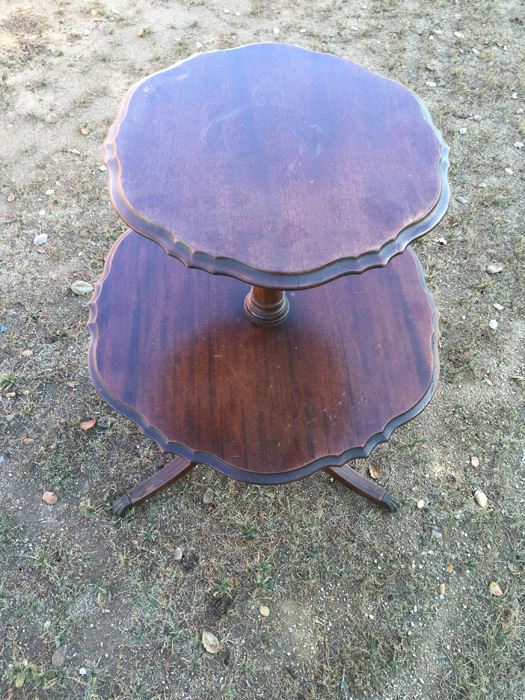 2-Tier Dumbwaiter Table By Imperial [Photo 2]