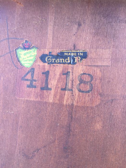 2-Tier Dumbwaiter Table By Imperial [Photo 3]