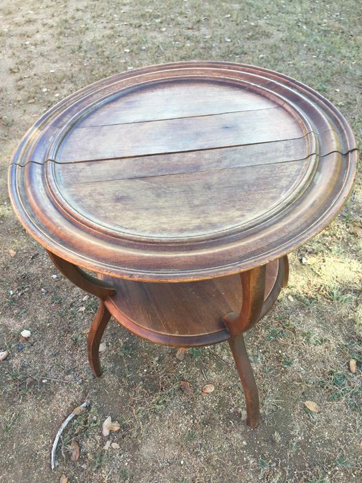 Vintage 2-Tier Table [Photo 1]