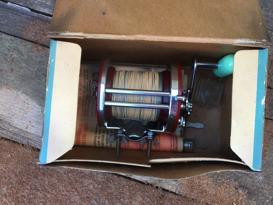 PENN REELS Fishing Reel New In Box With Extra Fishing Line [Photo 2]