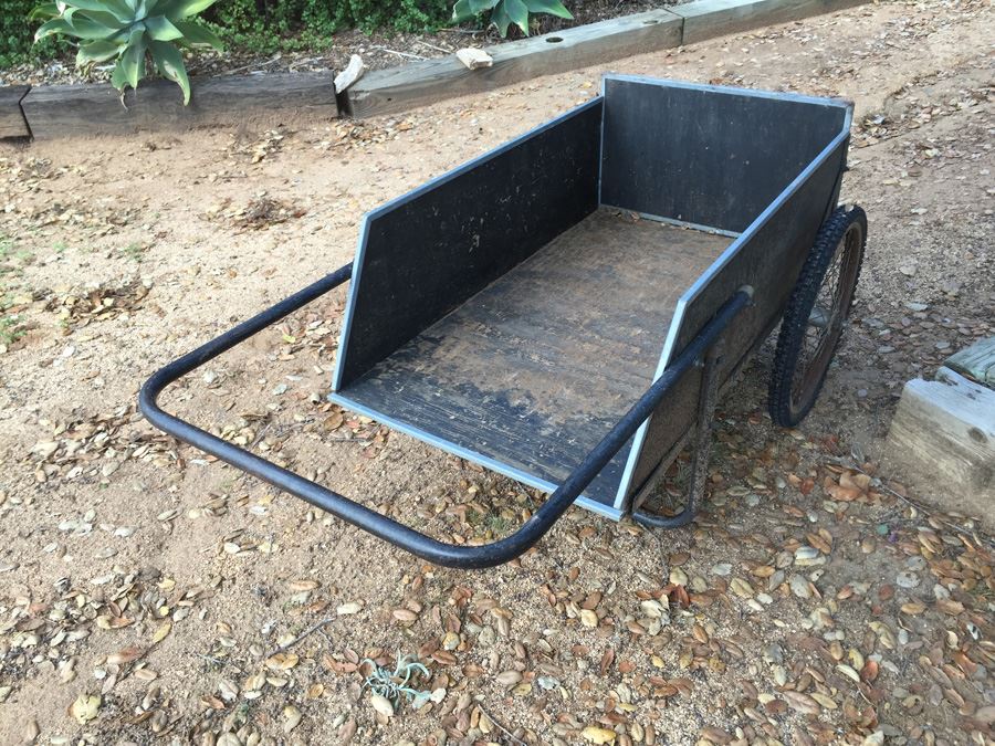 Two Wheel Cart [Photo 2]