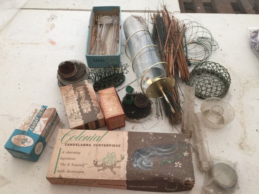 Floral Arrangement Metal Frogs And Candel Holder Lot [Photo 3]