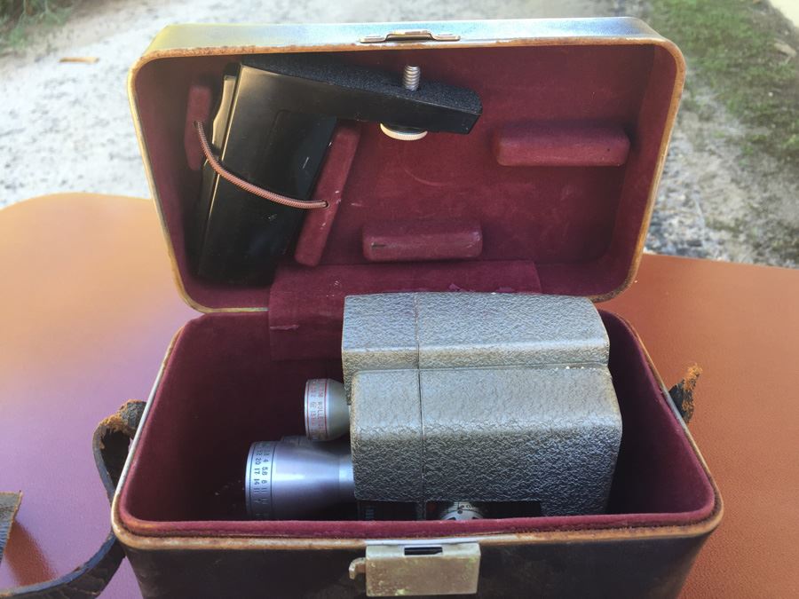 Vintage 1950's Wollensak Model 43 8mm Film Home Movie Camera With Case [Photo 10]
