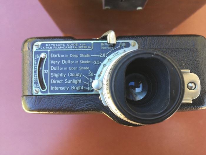 Vintage Kodak Camera Cine-Kodak Magazine 8 Camera With Case And Extra Lens [Photo 2]