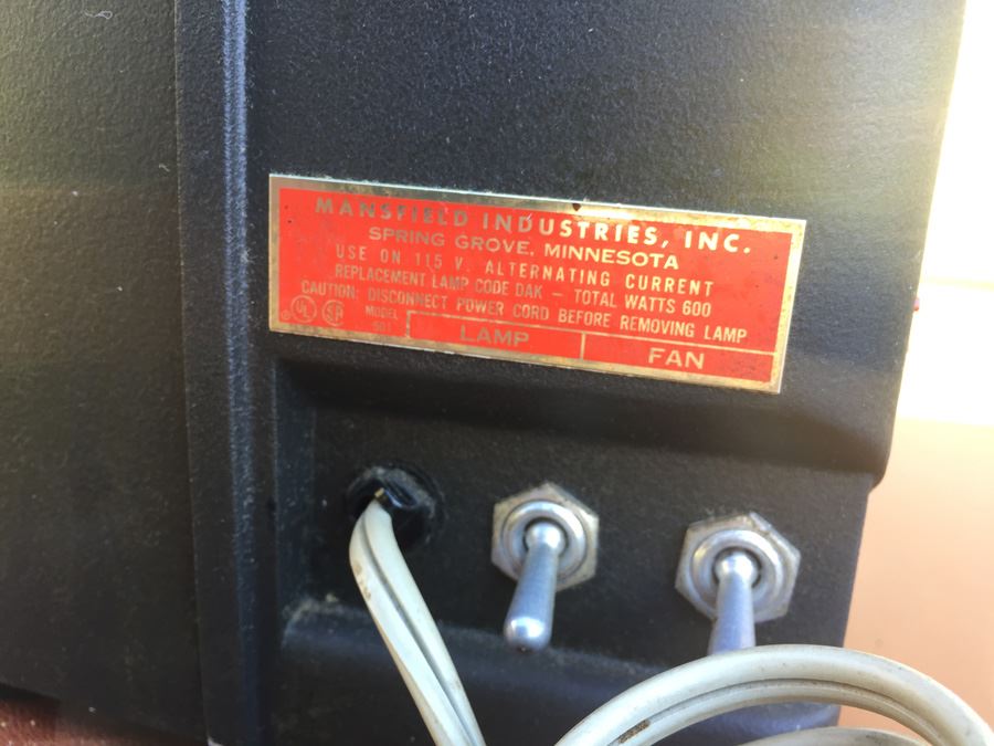 Vintage Mansfield Holiday 8 MM Projector [Photo 6]