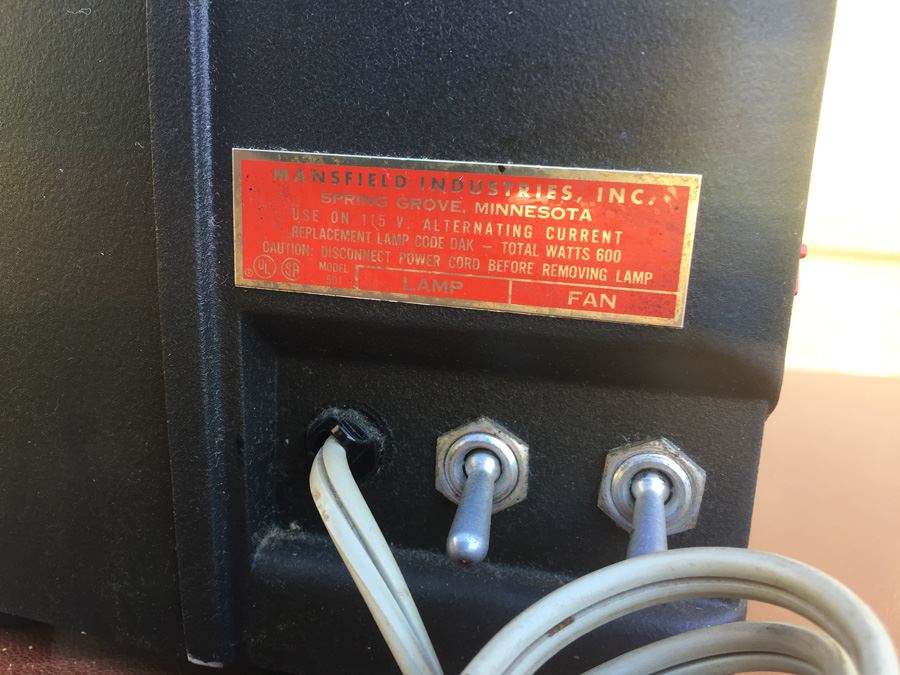 Vintage Mansfield Holiday 8 MM Projector [Photo 8]