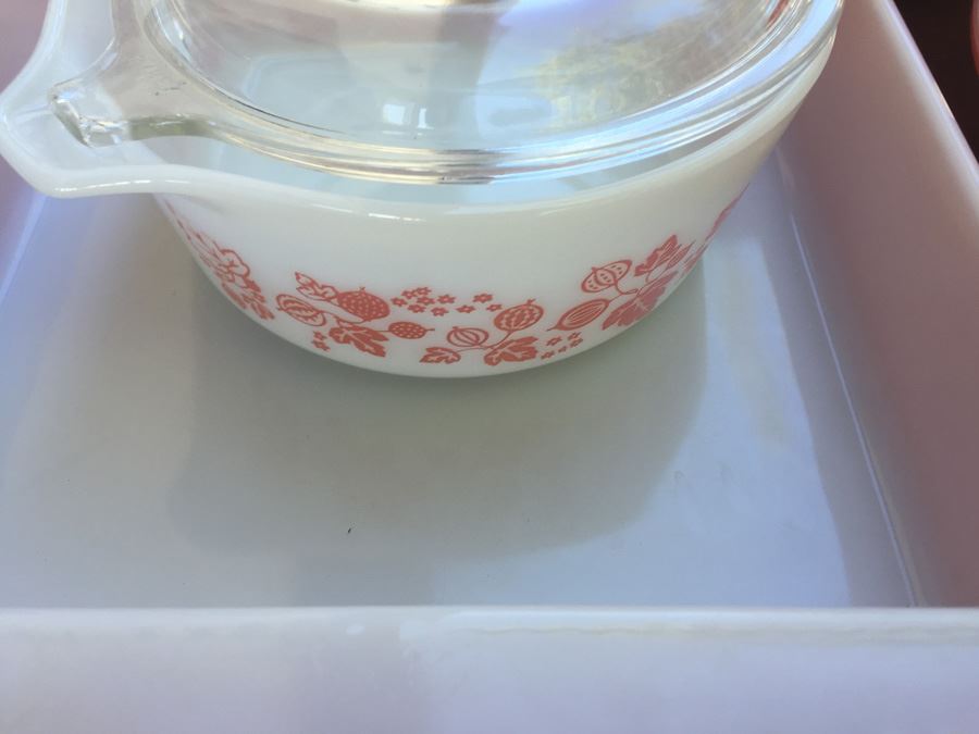 Vintage Pink PYREX Lot [Photo 2]