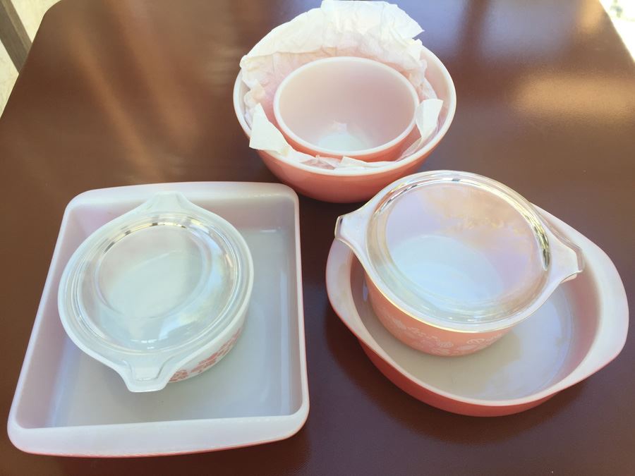 Vintage Pink PYREX Lot [Photo 6]