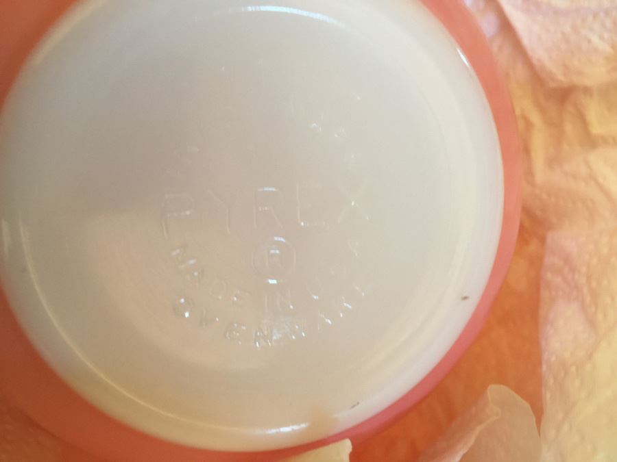 Vintage Pink PYREX Lot [Photo 12]