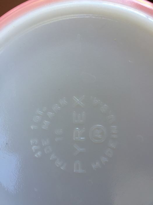 Vintage Pink PYREX Lot [Photo 13]
