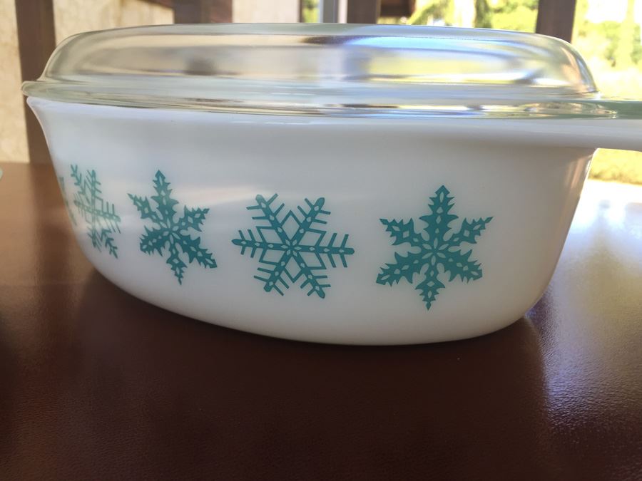 Vintage Snowflake PYREX Lot [Photo 2]