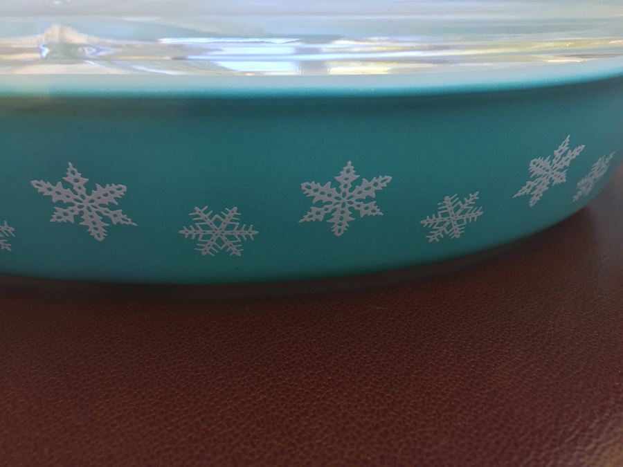 Vintage Snowflake PYREX Lot [Photo 10]