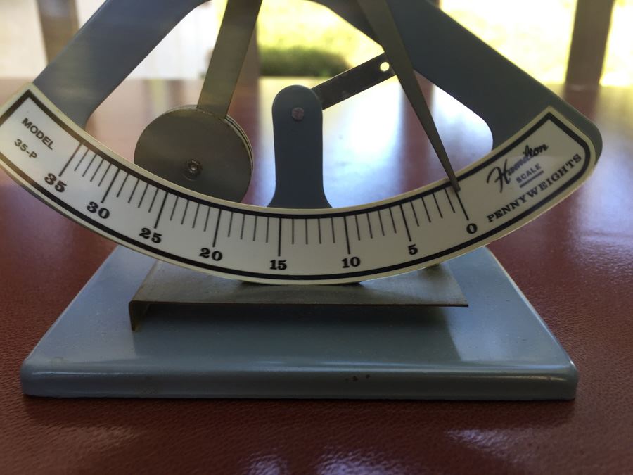 Vintage Hamilton PENNYWEIGHTS Scale Model 35-P For Weighing Precious Metals [Photo 2]