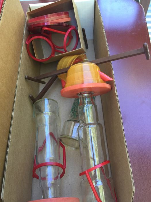 Hummingbird Bird Feeders [Photo 4]