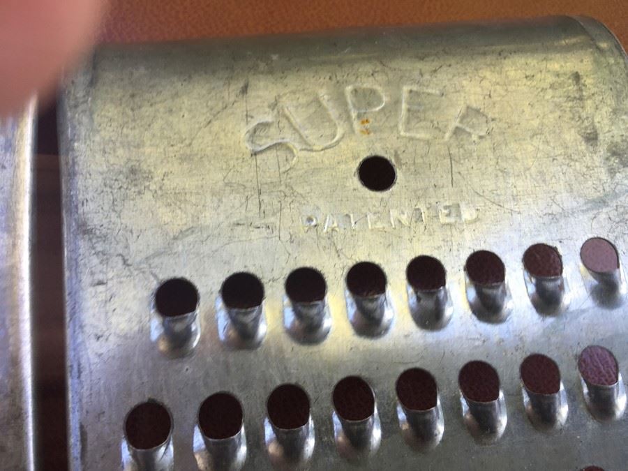 Cheese Graters [Photo 3]