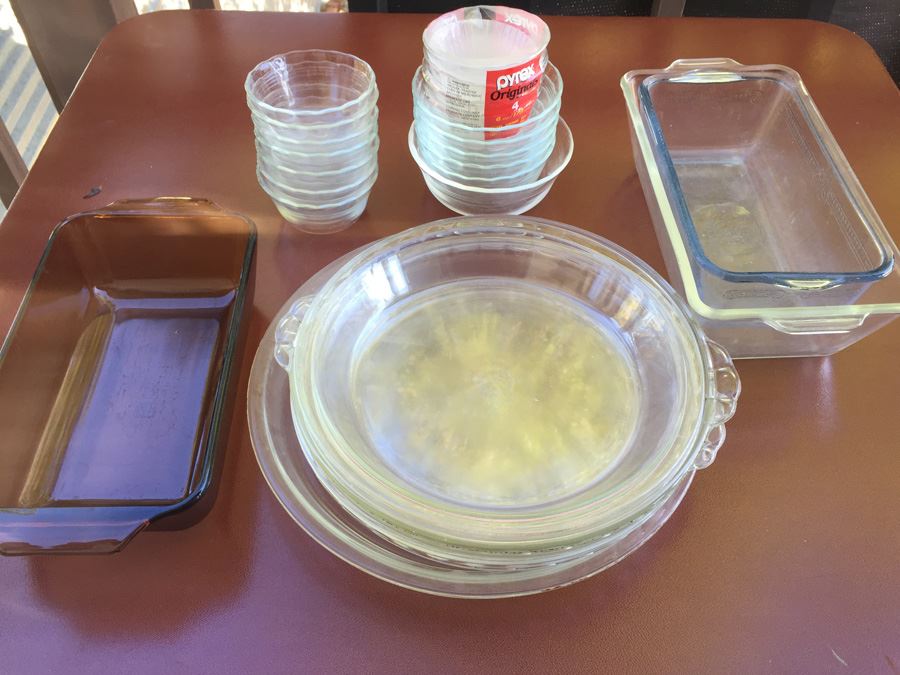 PYREX Lot [Photo 2]